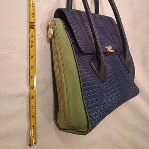 our La Victoire Large Expandable Pebbled Embossed Leather Tote Handbag Purse